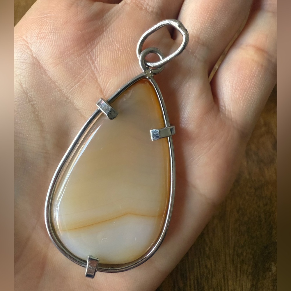 Vintage teardrop Agate Gemstone
